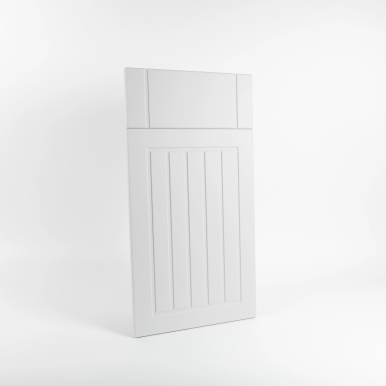 Façade de cuisine à encadrement et rainures sur-mesure, style bistrot en polymère - Blanc Perlé