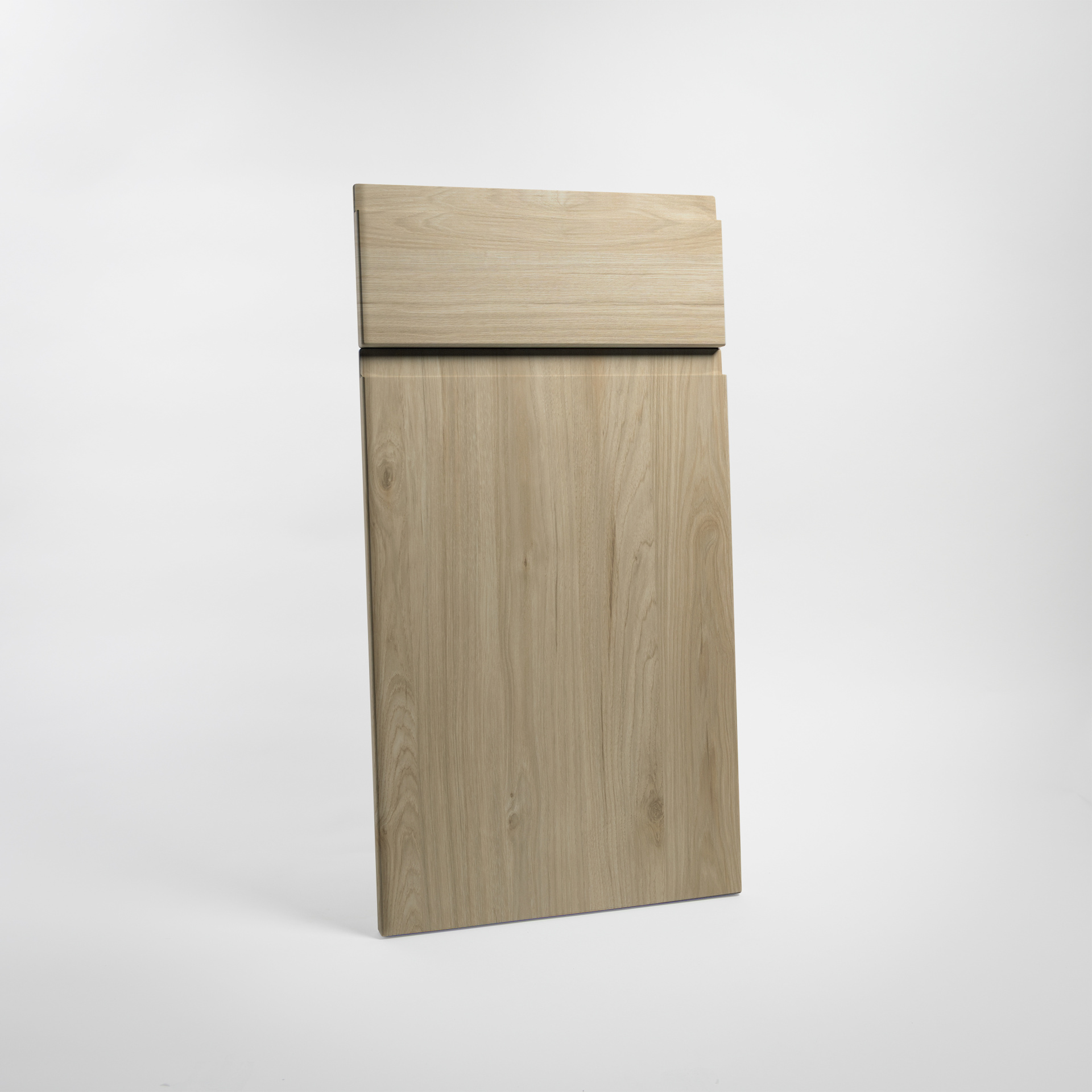 Porte de cuisine effet bois lisse sur-mesure à poignée intégrée, style scandinave en polymère